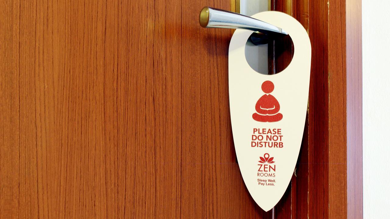 Zen Rooms Gubeng Kertajaya Surabaia Exterior foto